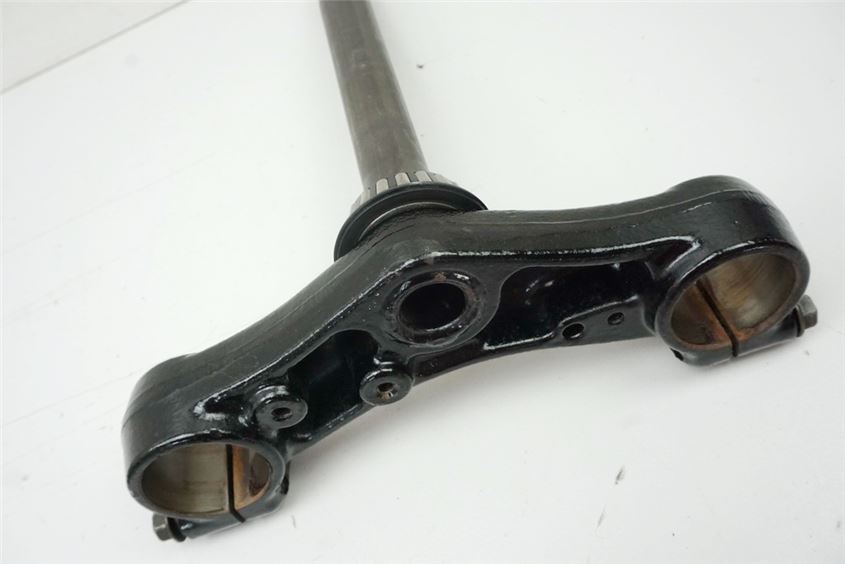 SUZUKI GSX 1100 G GV74A LOWER TRIPLE CLAMP FORK