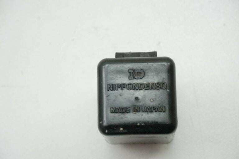 SUZUKI GSX 1100 G GV74A RELÉ INTERMITENTE NIPPONDENSO INTERMITENTE