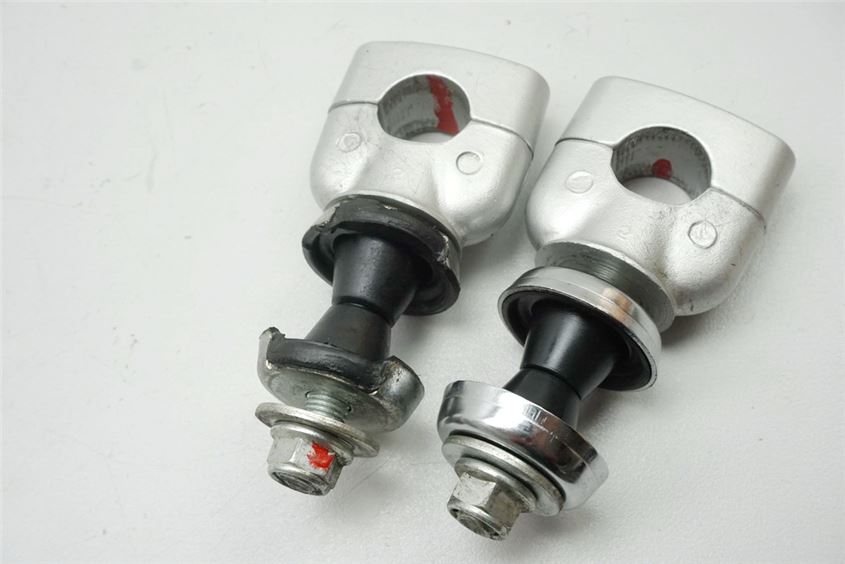 SUZUKI GSX 1100 G GV74A HANDLEBAR CLAMP RISER MOUNT HANDLEBAR