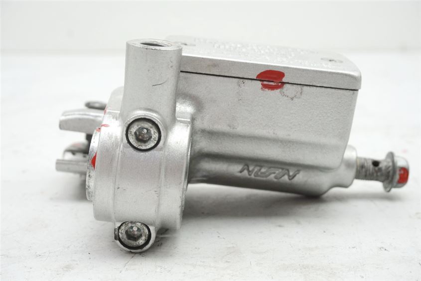 SUZUKI GSX 1100 G GV74A KUPPLUNGSZYLINDER NISSIN 14 DRUCKGEBER KUPPLUNGSPUMPE