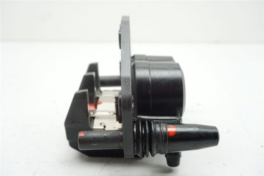SUZUKI GSX 1100 G GV74A PINZA DE FRENO DERECHA TOKICO