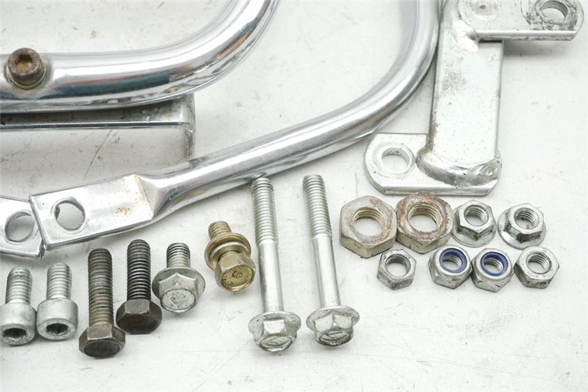 SUZUKI GSX 1100 G GV74A PORTAEQUIPAJES PARRILLA TRASERA