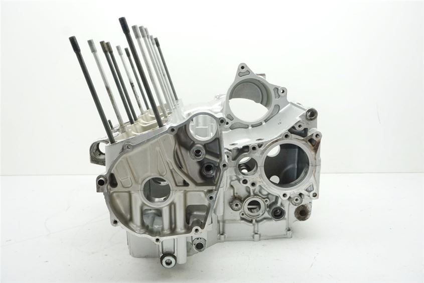 SUZUKI GSX 1100 G GV74A MOTORGEHÄUSE MOTORBLOCK CRANKCASE