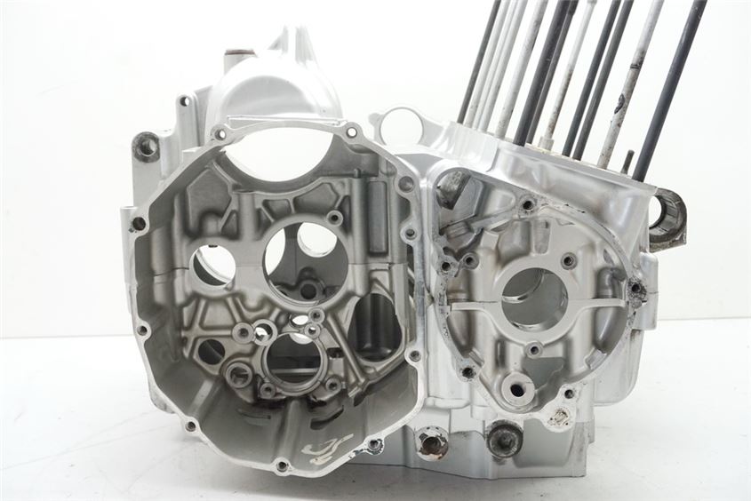 SUZUKI GSX 1100 G GV74A MOTORGEHÄUSE MOTORBLOCK CRANKCASE
