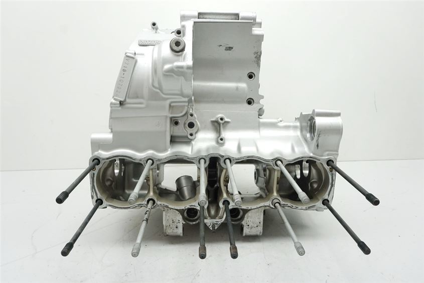SUZUKI GSX 1100 G GV74A MOTORGEHÄUSE MOTORBLOCK CRANKCASE