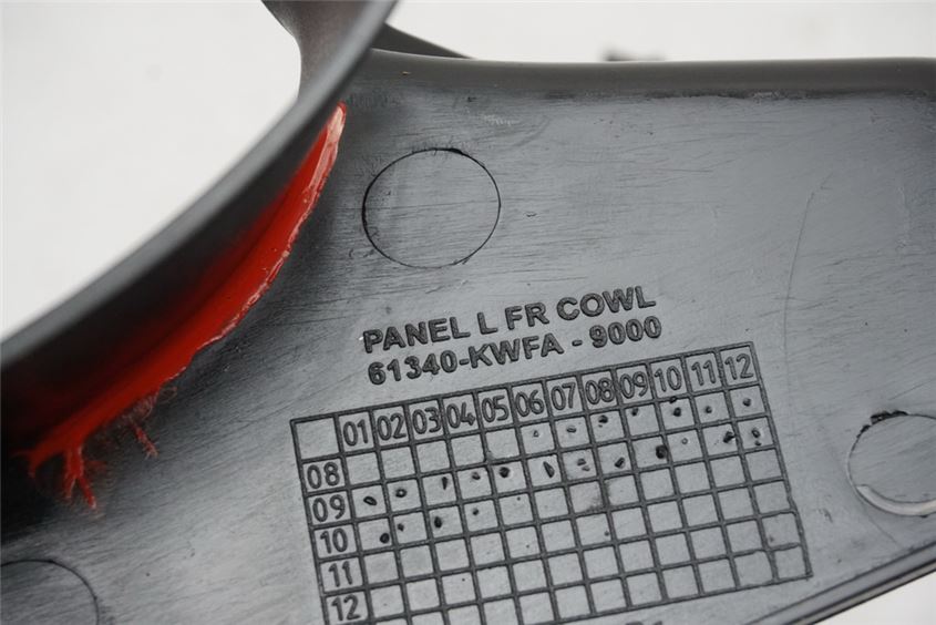 HONDA CBF 125 JC40 FAIRING INNER LEFT SPEEDOMETER COVER