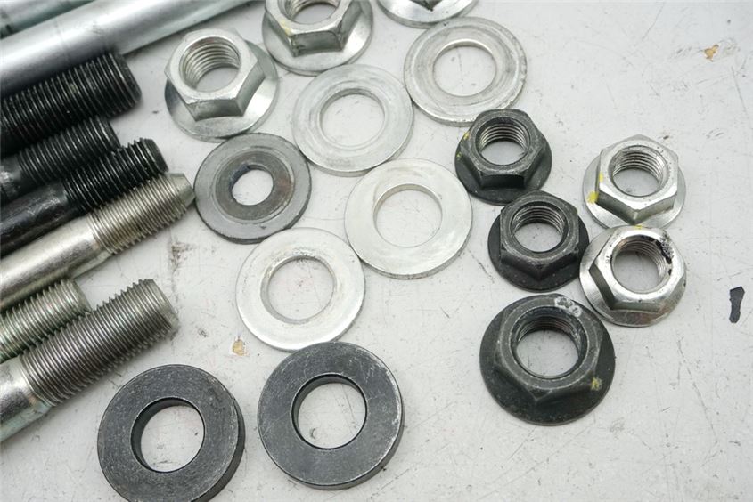 HONDA CB 1000 R ABS SC60 SOPORTE MOTOR EJE TORNILLOS CHASIS PERNOS SOPORTE MOTOR