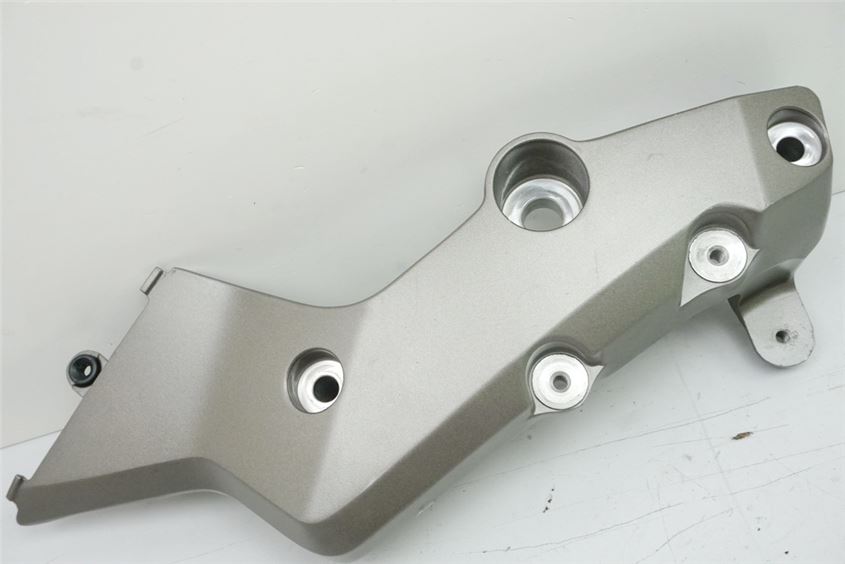 HONDA CB 1000 R ABS SC60 BASE PLATE FOOTREST BRACKET RIGHT HOLDER FRAME