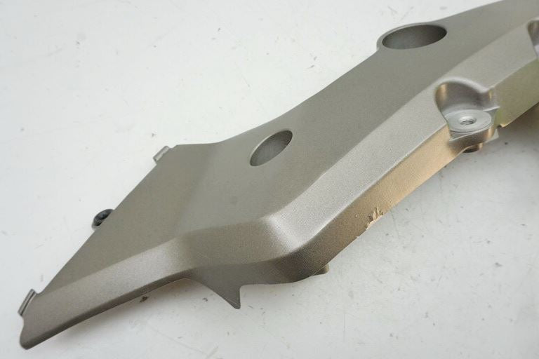 HONDA CB 1000 R ABS SC60 BASE PLATE FOOTREST BRACKET RIGHT HOLDER FRAME