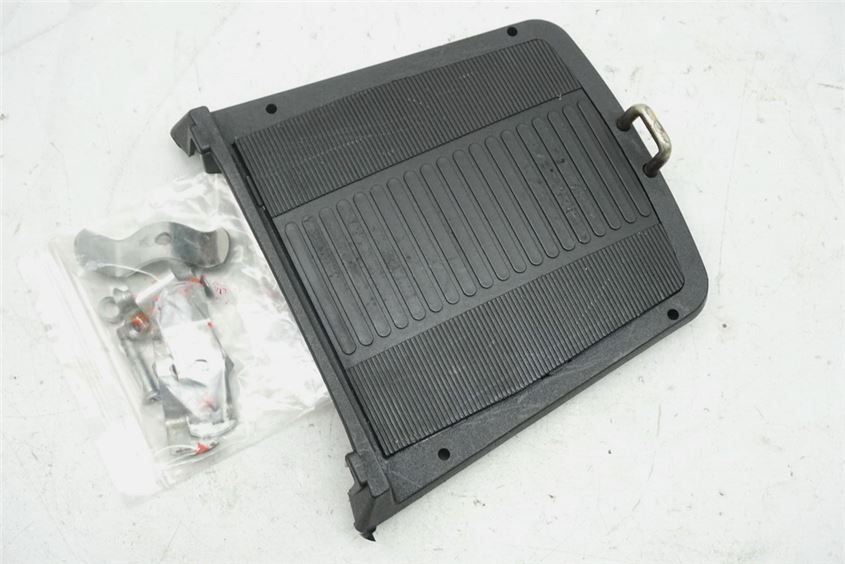 SUZUKI GSX 1100 G GV74A CARRIER PLATE TOP CASE MOUNTING PLATE