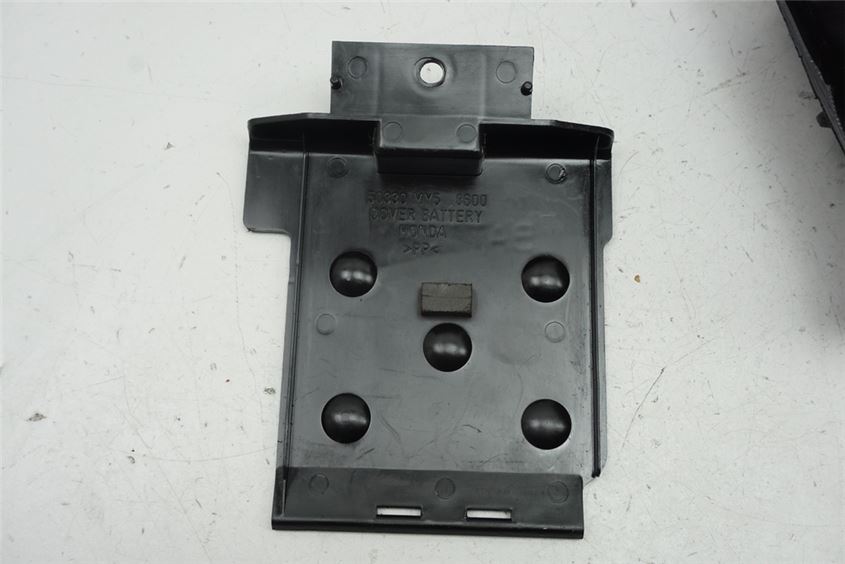 HONDA CB 500 S PC32 ABDECKUNG BATTERIE DECKEL COVER BATTERIEFACH