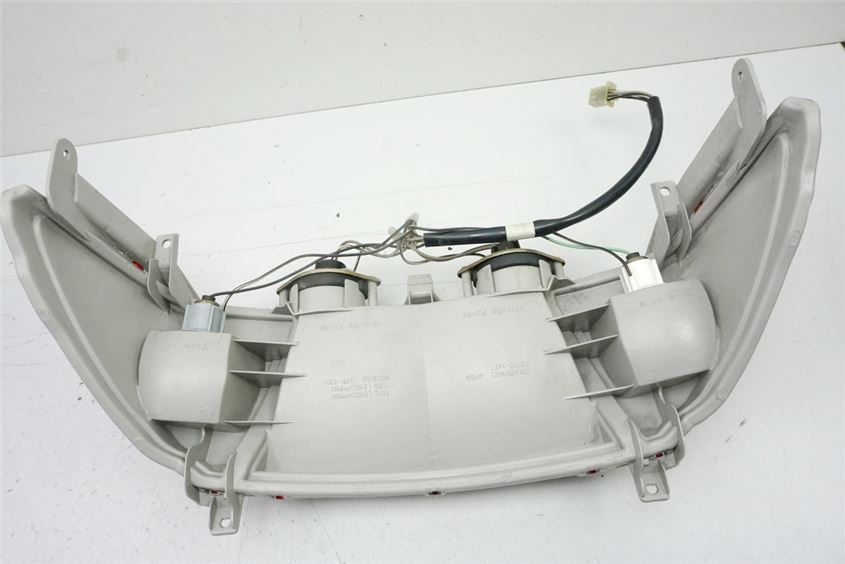 SUZUKI AN 400 WVAU BURGMAN RÜCKLICHT LAMPE TAIL LIGHT REAR