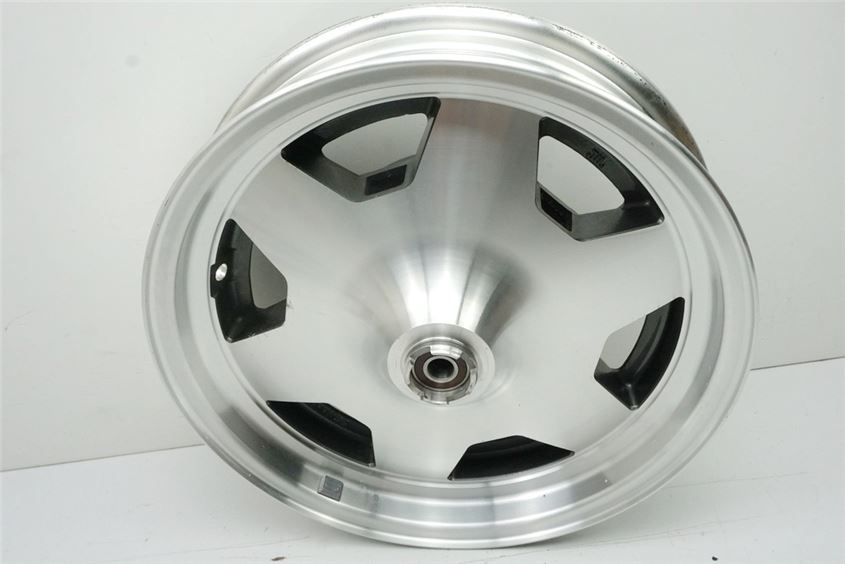 SUZUKI AN 400 WVAU BURGMAN FRONT WHEEL - ACCIDENT-FREE J13 X 3.00