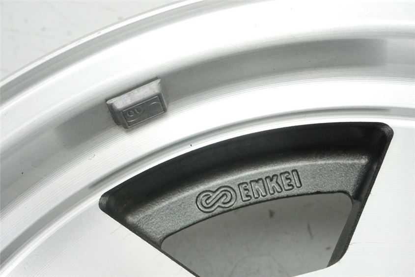 SUZUKI AN 400 WVAU BURGMAN LLANTA DELANTERA RUEDA DELANTERA - SIN ACCIDENTES J13 X 3.00