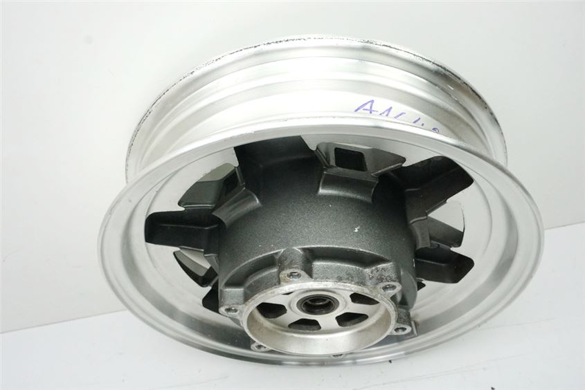 SUZUKI AN 400 WVAU BURGMAN LLANTA DELANTERA RUEDA DELANTERA - SIN ACCIDENTES J13 X 3.00