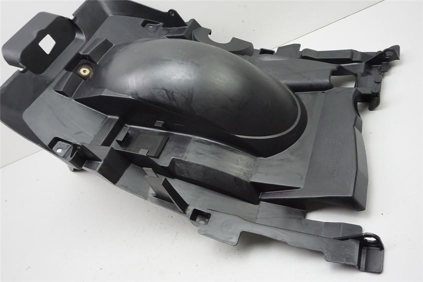 SUZUKI AN 400 WVAU BURGMAN REAR FENDER WHEEL ARCH MUDGUARD