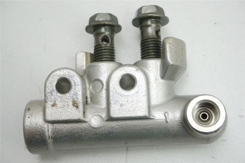 SUZUKI AN 400 WVAU BURGMAN BRAKE DISTRIBUTOR BRAKE CYLINDER