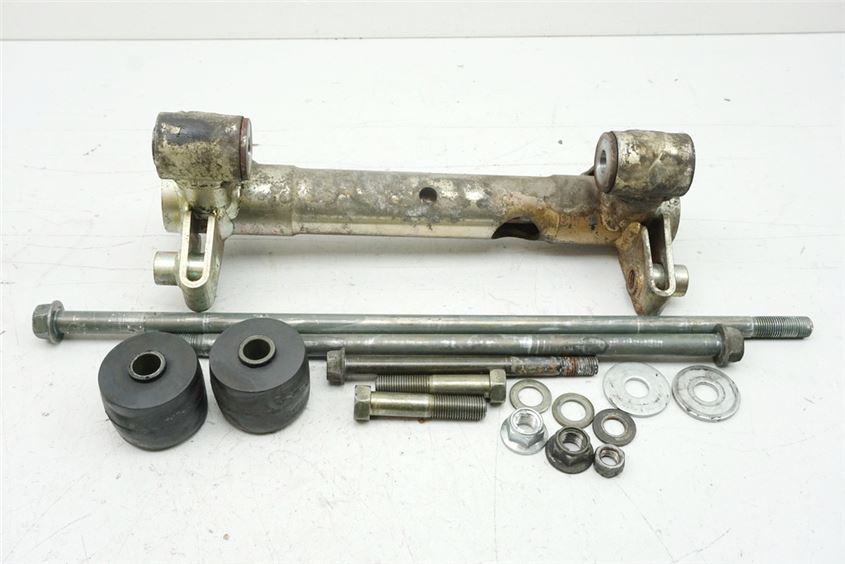 SUZUKI AN 400 WVAU BURGMAN SOPORTE MOTOR EJE TORNILLOS PERNOS SOPORTE MOTOR