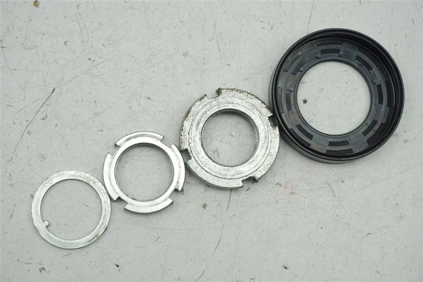 SUZUKI AN 400 WVAU BURGMAN NUT SECURITY STEERING HEAD TRIPLE CLAMP FORK YOKE
