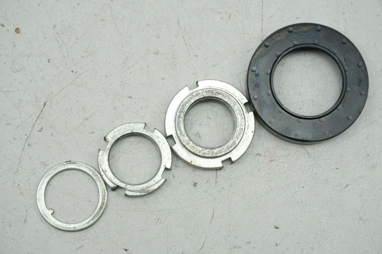 SUZUKI AN 400 WVAU BURGMAN NUT SECURITY STEERING HEAD TRIPLE CLAMP FORK YOKE