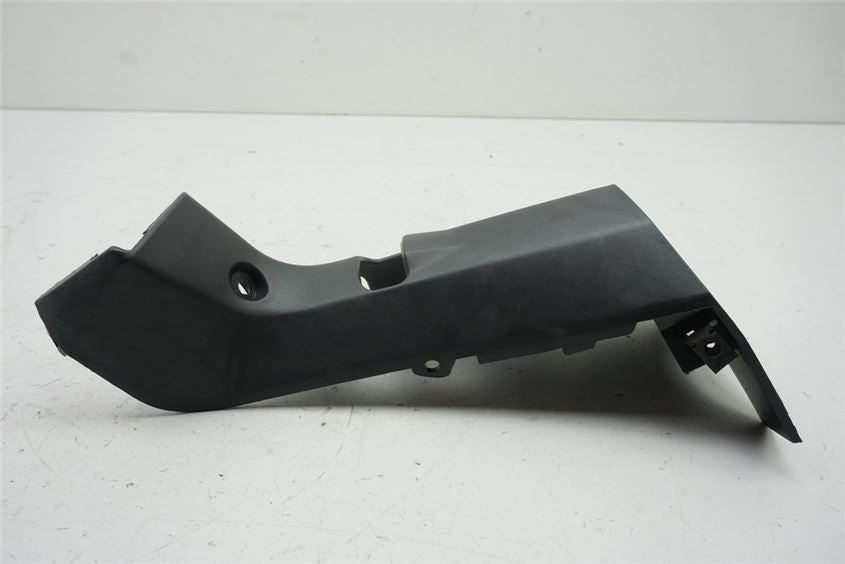 SUZUKI AN 400 WVAU BURGMAN FAIRING HANDLEBAR RIGHT BOTTOM COVER TRIM