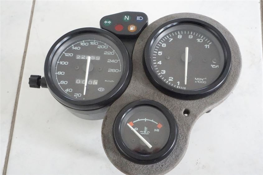 DUCATI 750 SS i.e. SALPICADERO CUENTAKILÓMETROS INSTRUMENTOS VELOCÍMETRO