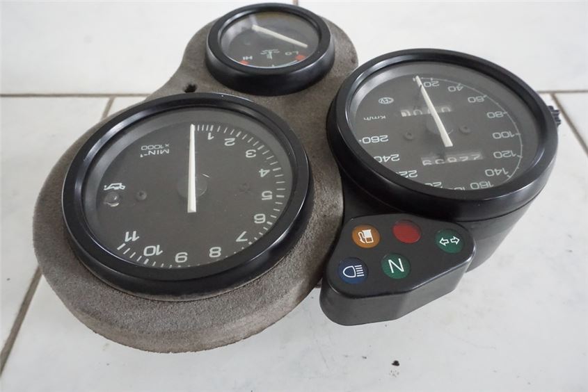 DUCATI 750 SS i.e. TACHO COCKPIT INTSRUMENTE SPEEDOMETER