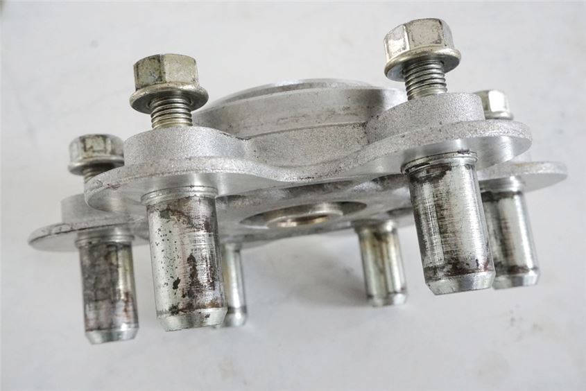 DUCATI 750 SS i.e. KETTENRADTRÄGER AUFNAHME KETTENRAD