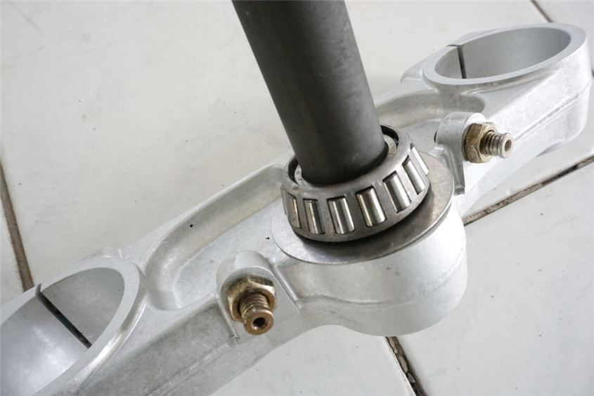 DUCATI 750 SS i.e. GABELBRÜCKE UNTEN GABEL FORK