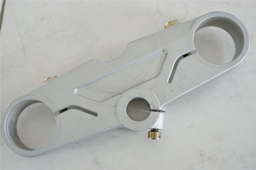 DUCATI 750 SS i.e. TIJA SUPERIOR HORQUILLA