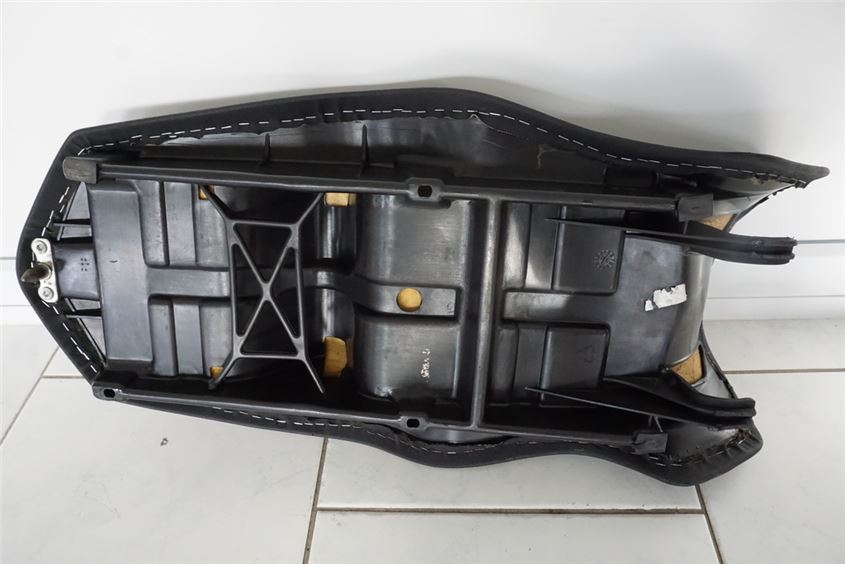 DUCATI 750 SS i.e. SITZBANK SITZ SEAT