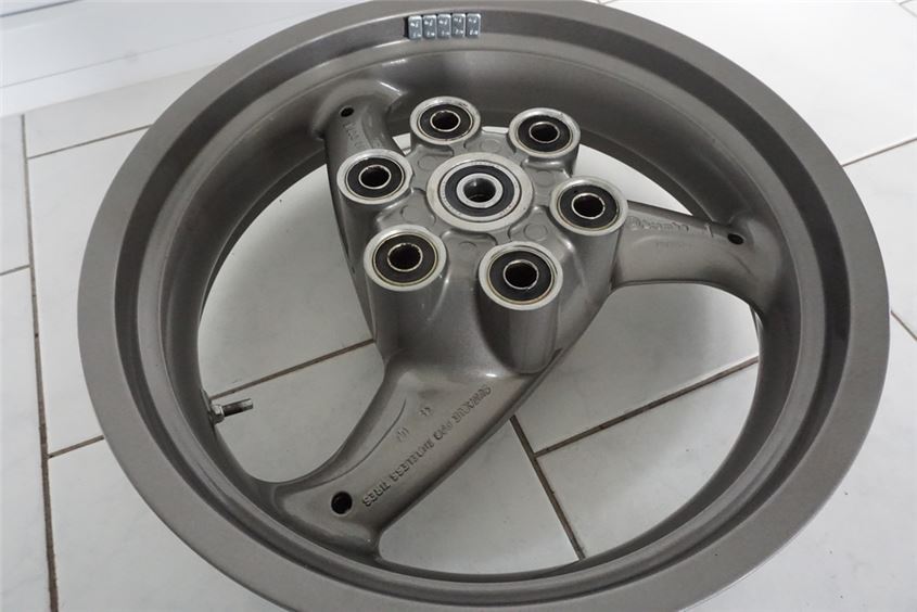 DUCATI 750 SS i.e. REAR RIM REAR WHEEL