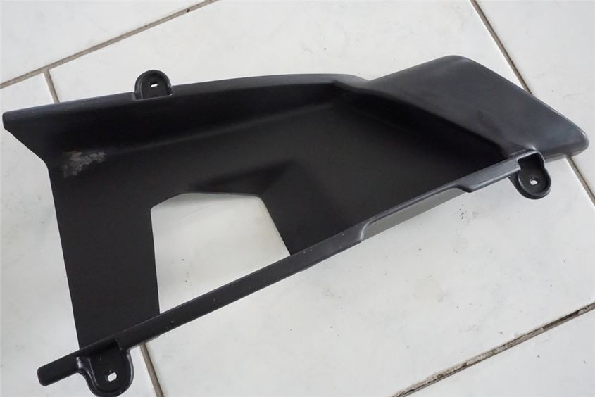DUCATI 750 SS i.e. LUFTLEITBLECH LINKS VERKLEIDUNG INNEN ABDECKUNG COVER
