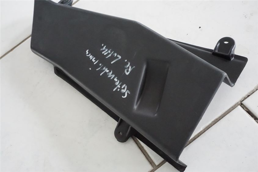 DUCATI 750 SS i.e. DEFLECTOR AIRE DERECHO CARENADO INTERIOR TAPA CUBIERTA