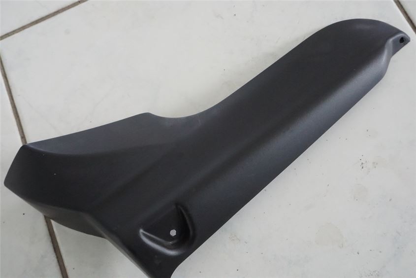 DUCATI 750 SS i.e. DEFLECTOR AIRE DERECHO INTERNO CARENADO CUBIERTA