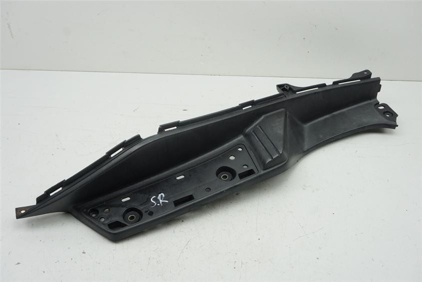 SUZUKI AN 400 WVAU BURGMAN TRITTBRETT SOZIUS RECHTS VERKLEIDUNG ABDECKUNG COVER
