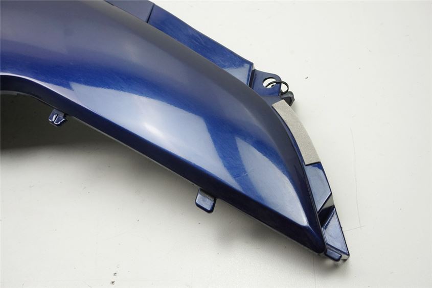 SUZUKI AN 400 WVAU BURGMAN HECKVERKLEIDUNG RECHTS ABDECKUNG COVER SEITENDECKEL