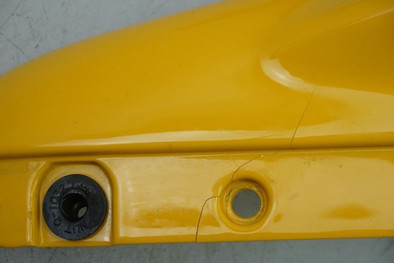 DUCATI 750 SS i.e. FRONT FAIRING RIGHT COWL MASK UPPER PART