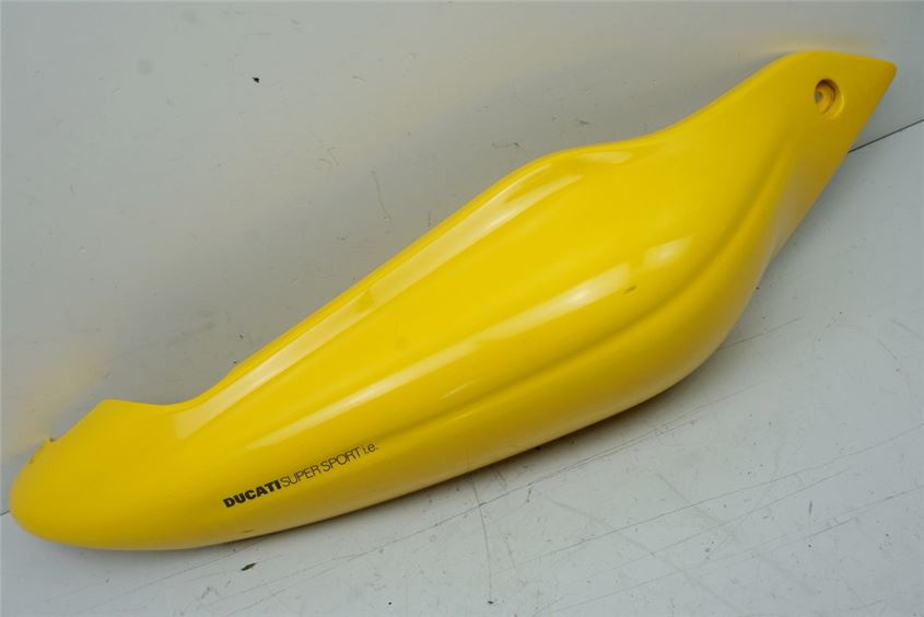 DUCATI 750 SS i.e. CARENADO TRASERO DERECHO CUBIERTA TAPA