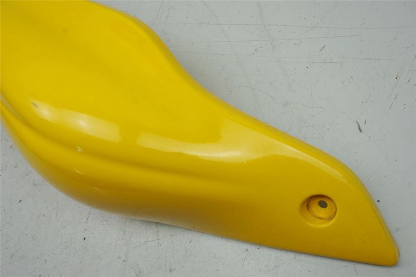 DUCATI 750 SS i.e. CARENADO TRASERO DERECHO CUBIERTA TAPA