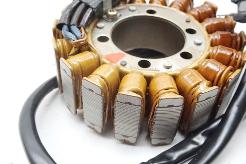 DUCATI 750 SS i.e. LIMA STATOR LICHTMASCHINE ORIGINAL