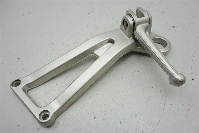 DUCATI 750 SS i.e. FUßRASTENANLAGE SOZIUS RECHTS HALTER FUßRASTE