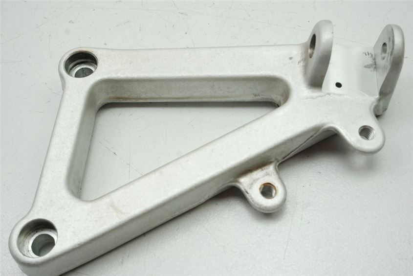 DUCATI 750 SS i.e. FUßRASTENTRÄGER FAHRER RECHTS HALTER FUßRASTE HALTEPLATTE