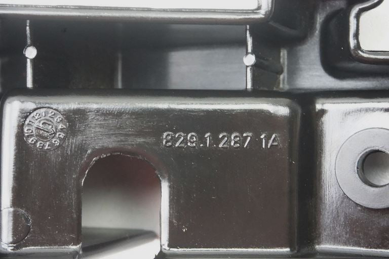DUCATI 750 SS i.e. HALTERUNG BATTERIE ABDECKUNG SICHERUNGEN COVER