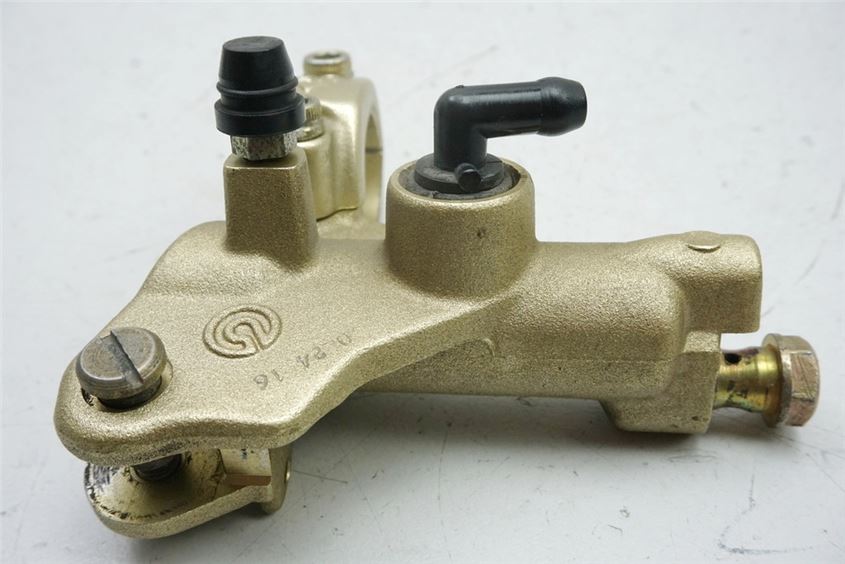 DUCATI 750 SS i.e. BREMSZYLINDER VORN BREMSPUMPE