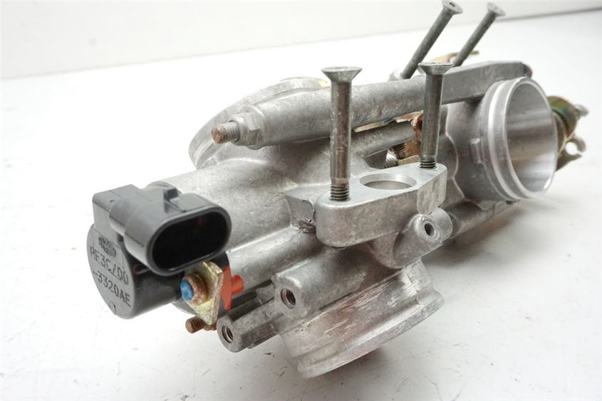 DUCATI 750 SS ie EINSPRITZTANLAGE EINSPRITZDÜSE DRUCKREGLER ULTRASCHALLGEREINIGT