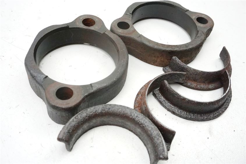DUCATI 750 SS ie HALTERUNG KRÜMMER KRONE SCHELLE HALTER