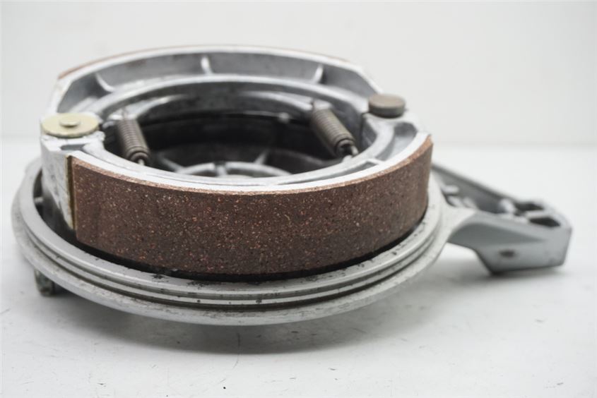 HYOSUNG GV 250 AQUILA BREMSTROMMEL BREMSANKER BREMSBACKEN