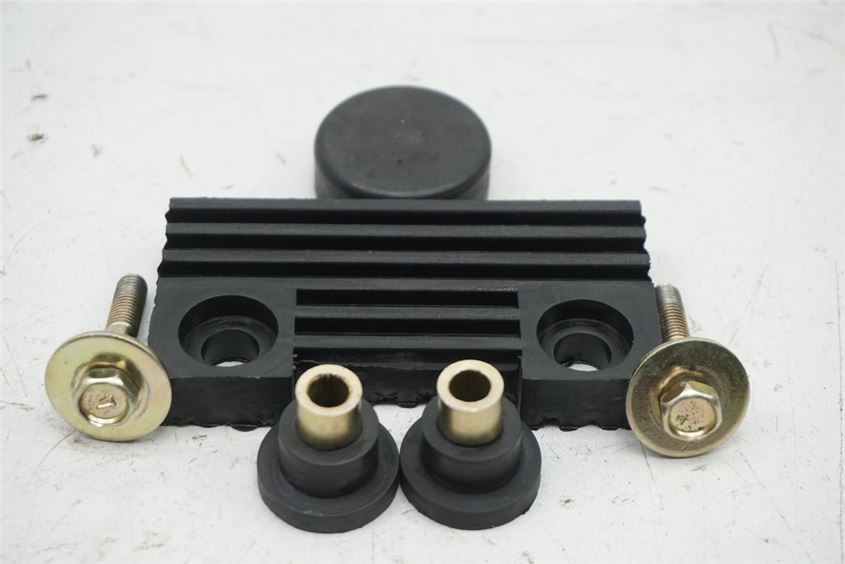 HYOSUNG GV 250 AQUILA TANK GUMMIS AUFLAGE HALTER
