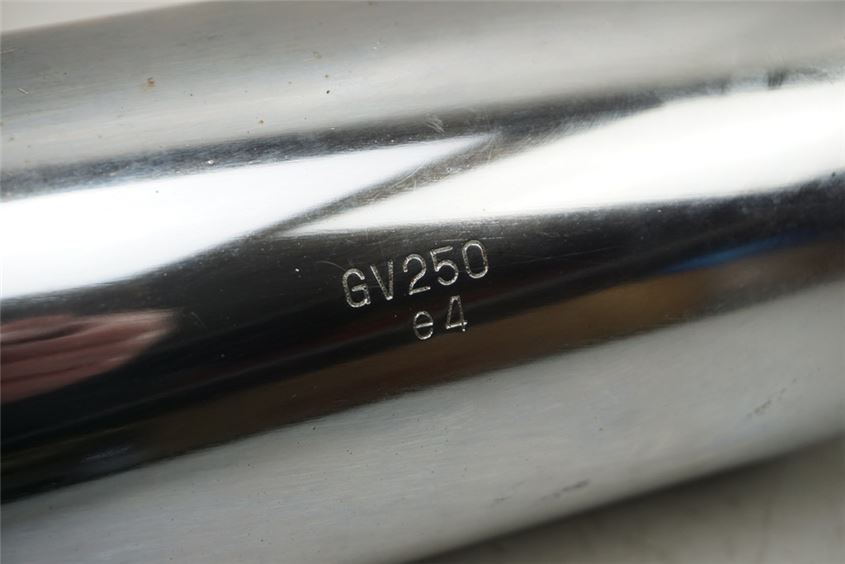 HYOSUNG GV 250 AQUILA AUSPUFF UNTEN SCHALLDÄMPFER EXHAUST ZYLINDER VORN